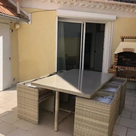 Maison De Vacances A Au Coeur Du Village, A Quelques Pas Du Port. Marseillan (Herault)